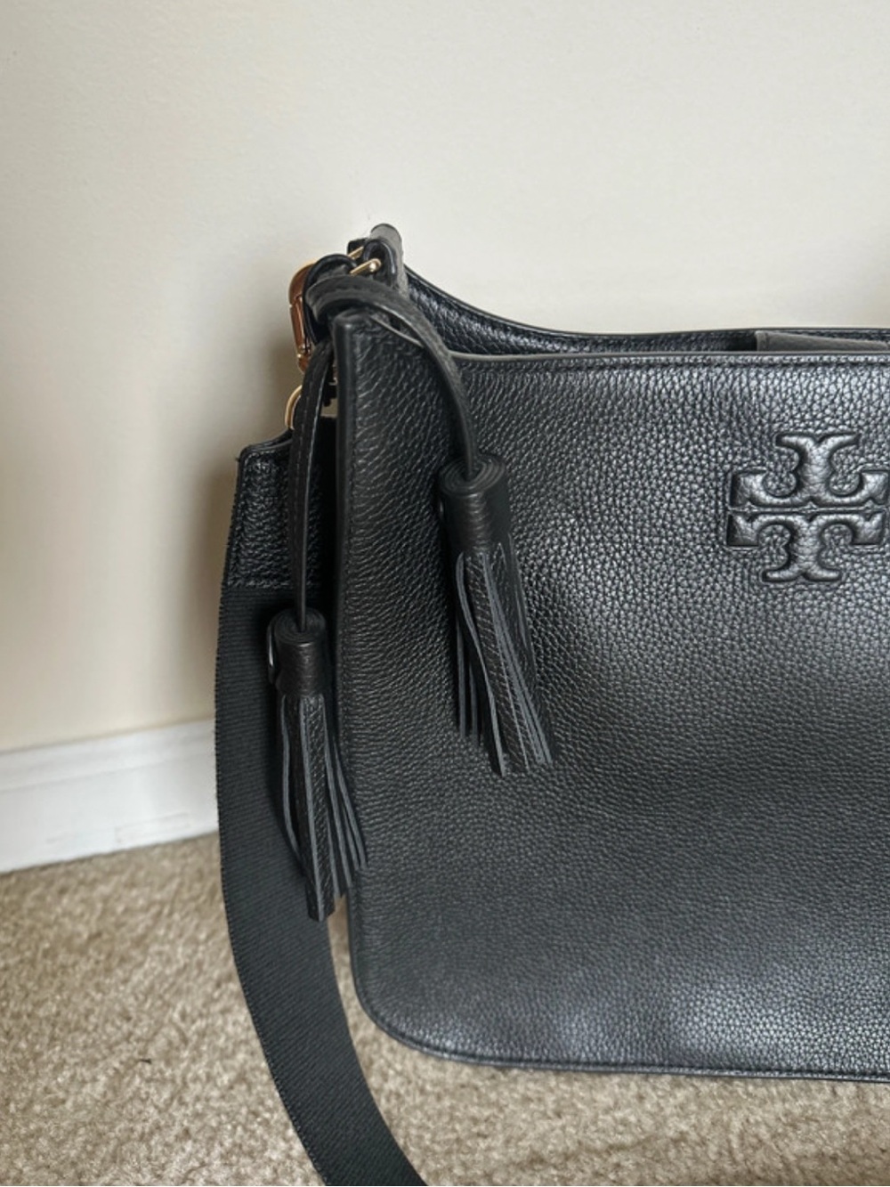 Tory Burch Black Pebbled Leather Logo Crossbody - Picture 3 of 7